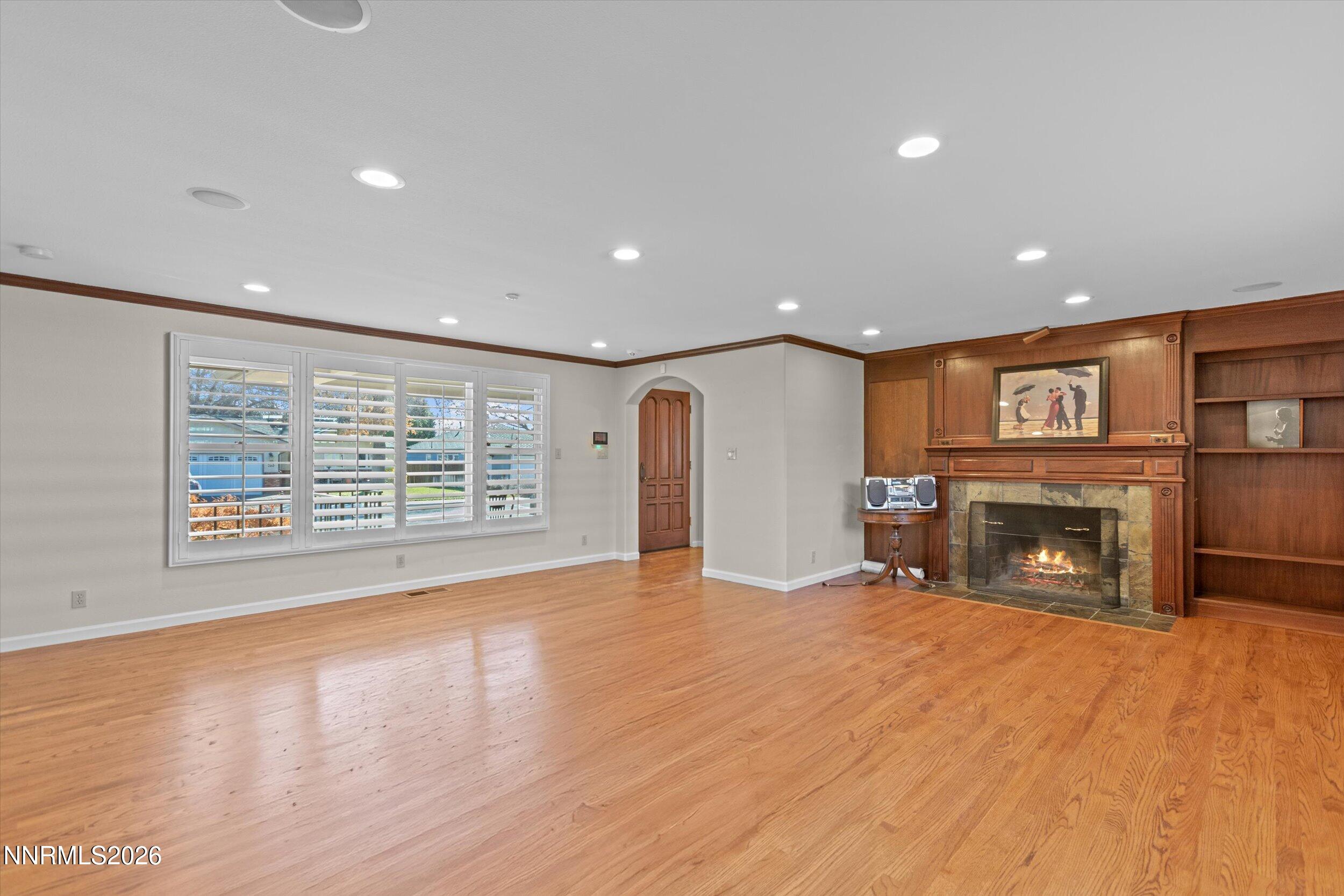 255 Circle Drive Reno, NV 89509 - Photo 9 of 28 08-0Y7A3000