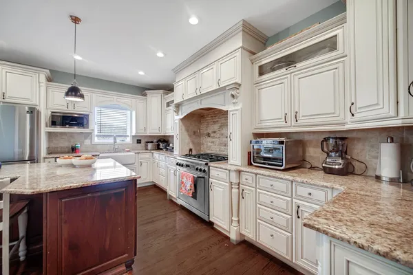 $669,900 | N745 Bartelt Road, Geneva, IL 60134
