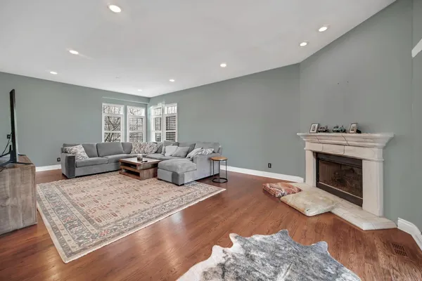 $669,900 | N745 Bartelt Road, Geneva, IL 60134
