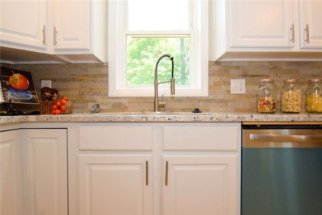 1 Eldorado Place Rochester, NY 14613 - Photo 25 of 47