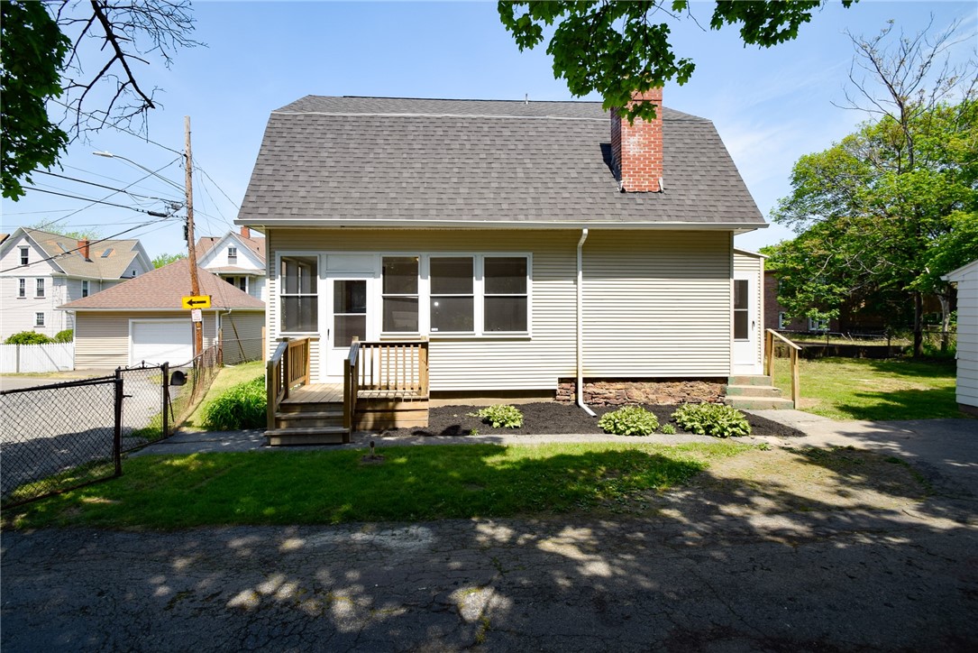 1 Eldorado Place Rochester, NY 14613 - Photo 4 of 47