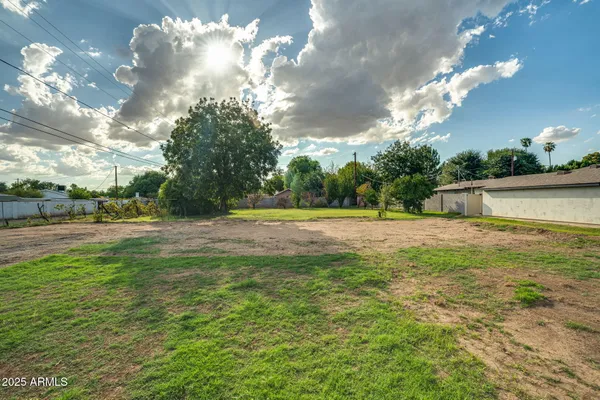 $600,000 | 5704 North 11th Avenue, Unit 7, Phoenix, AZ 85013