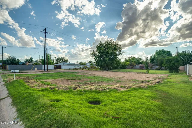 $625,000 | 5704 North 11th Avenue, Unit 7, Phoenix, AZ 85013