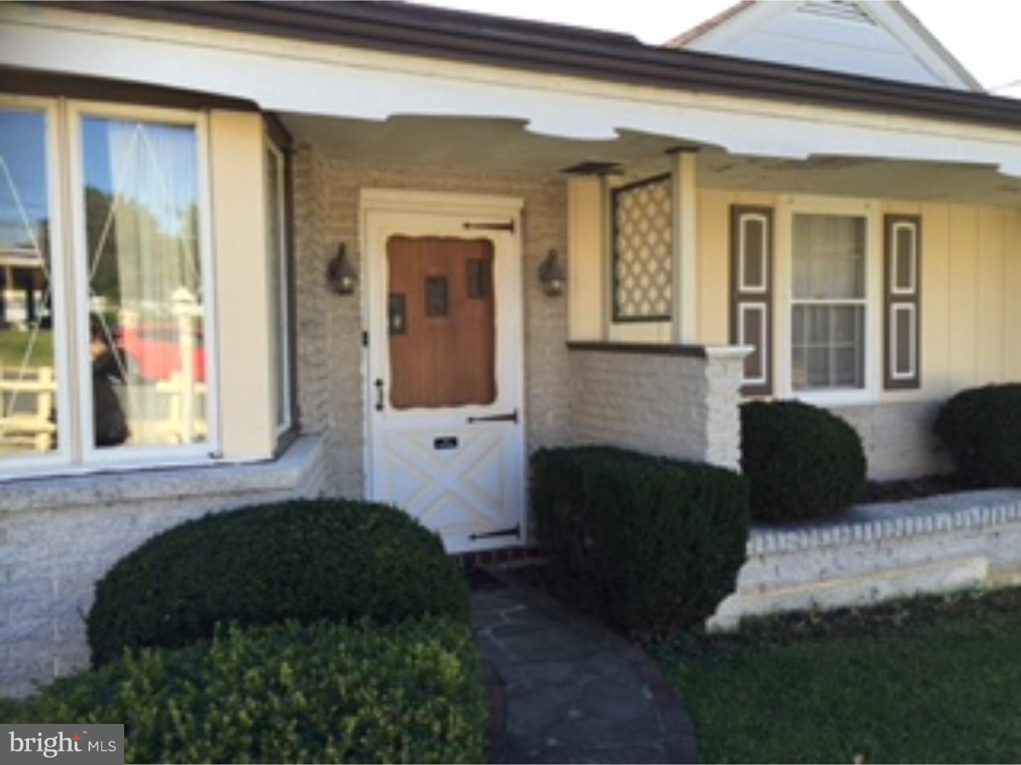 1612 Gregg Street Reading, PA 19607 - Photo 3 of 23