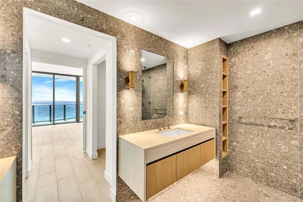 $3,395,000 | 900 North Ocean Boulevard, Unit 606, Pompano Beach, FL 33062