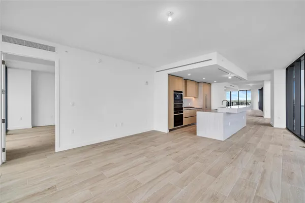 $3,395,000 | 900 North Ocean Boulevard, Unit 606, Pompano Beach, FL 33062