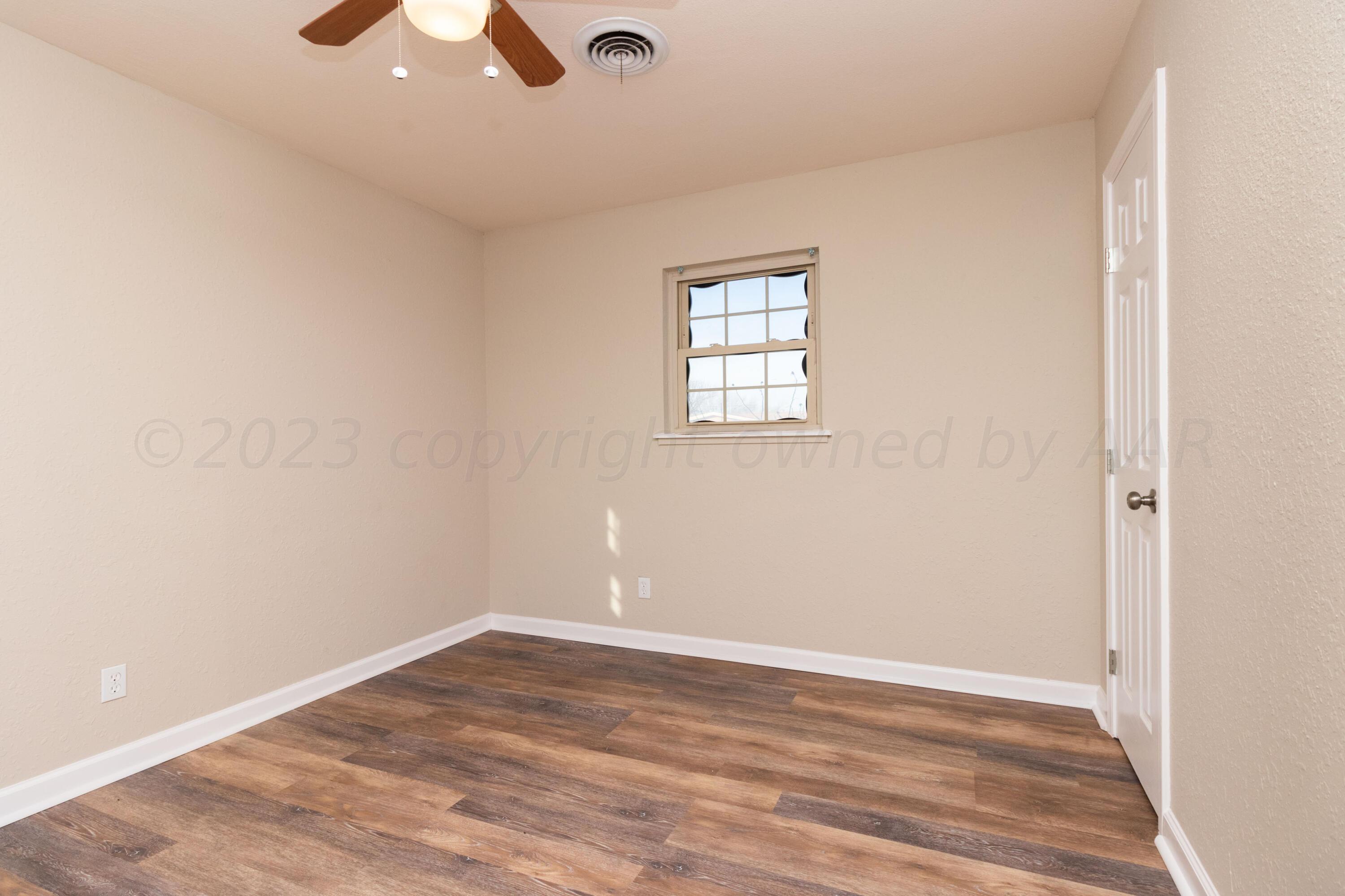 1612 Heather Street Amarillo, TX 79107 - Photo 17 of 31 bedroom#3
