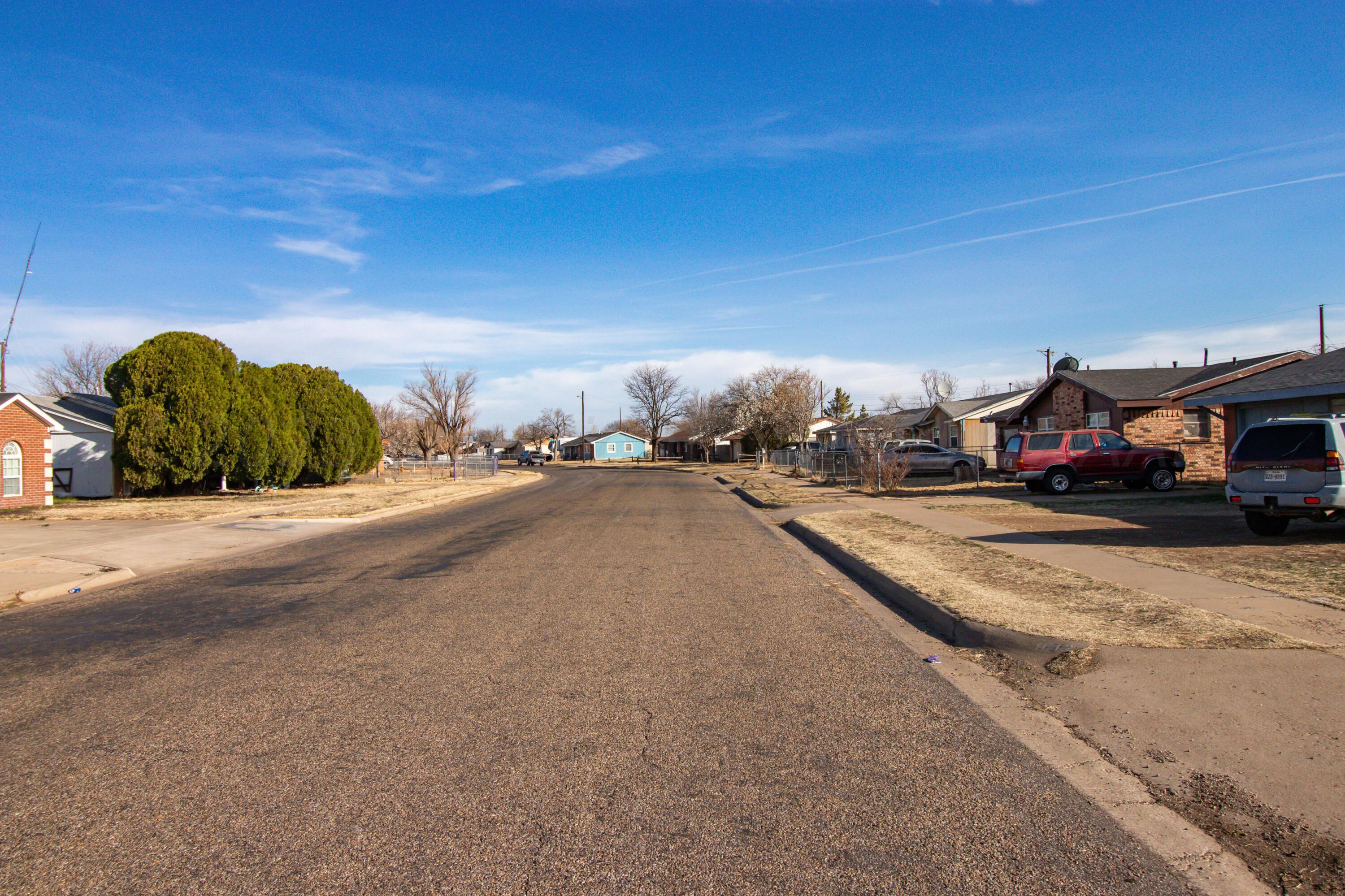 1612 Heather Street Amarillo, TX 79107 - Photo 29 of 31 street scene