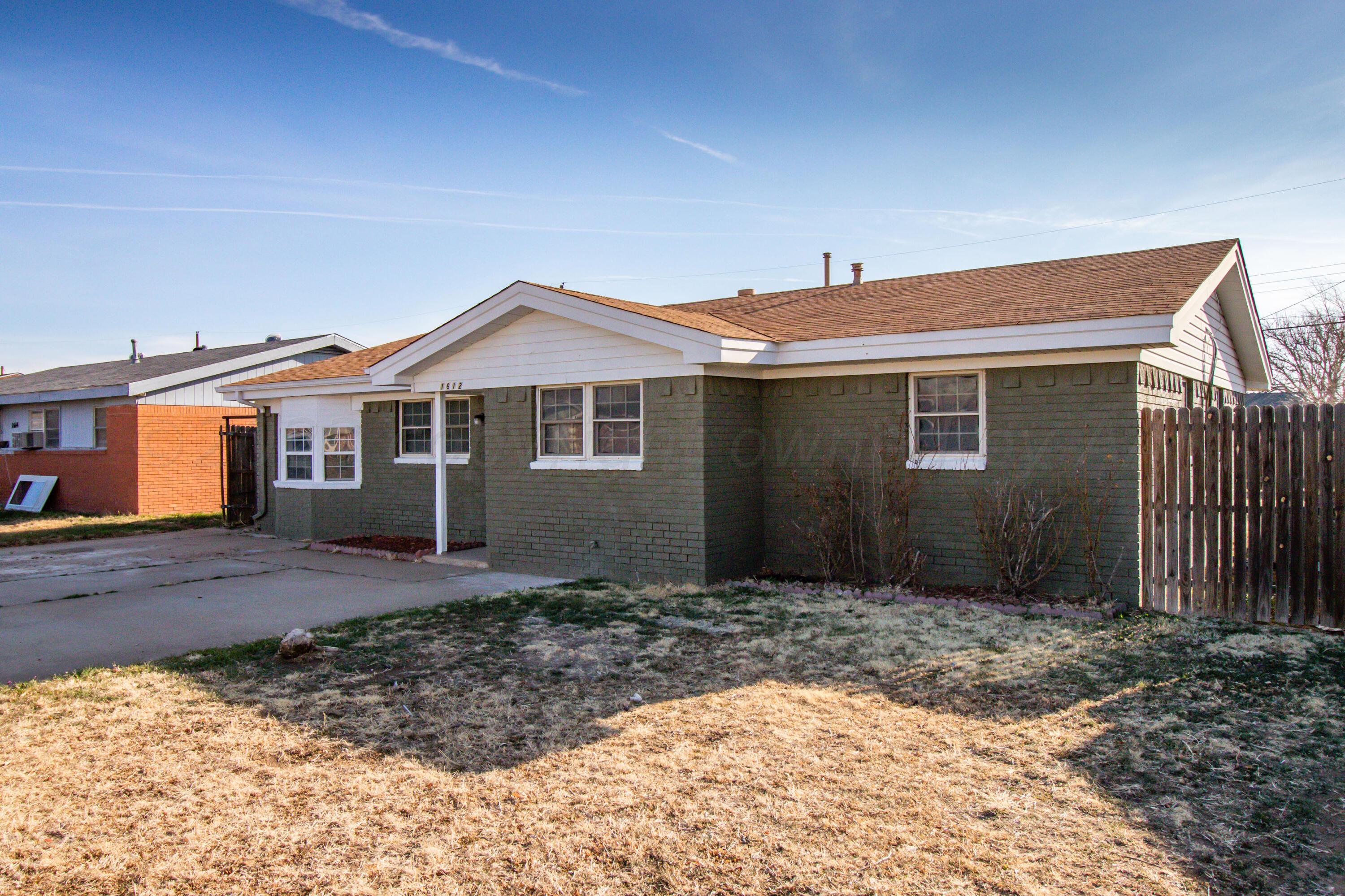 1612 Heather Street Amarillo, TX 79107 - Photo 31 of 31 South side of home