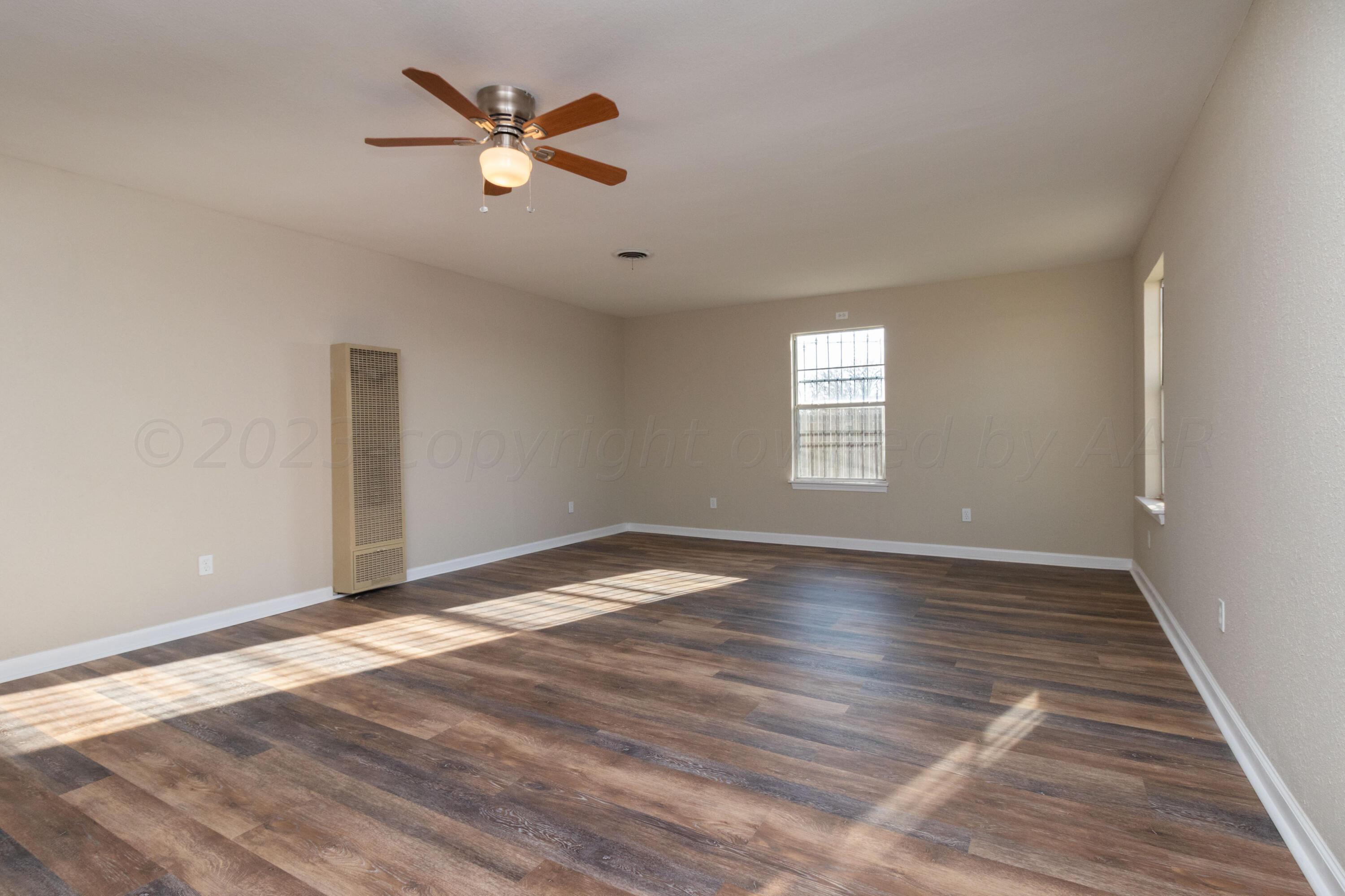 1612 Heather Street Amarillo, TX 79107 - Photo 9 of 31 den