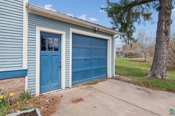 $165,500 | 822 3rd Avenue East, Ashland, WI 54806