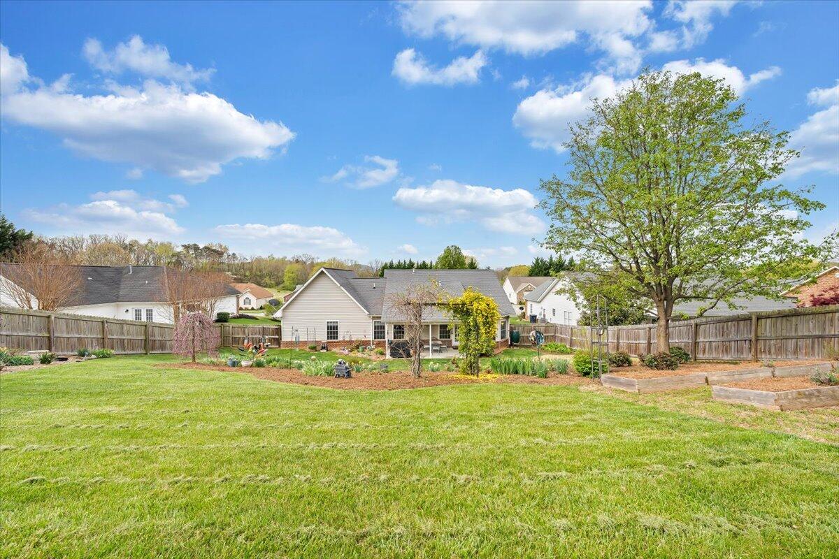 3511 Pinnacle Ridge Road Northeast Roanoke, VA 24012 - Photo 33 of 36 32-MIB06399