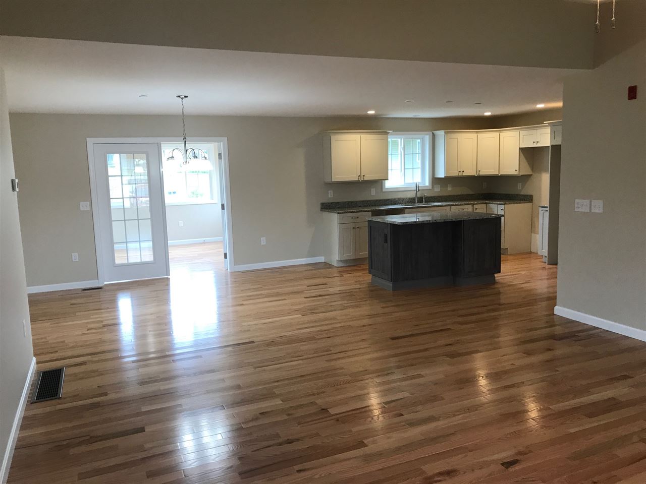 30 Violet Way, Unit 75 Loudon, NH 03307 - Photo 3 of 10 Gallery Image 3