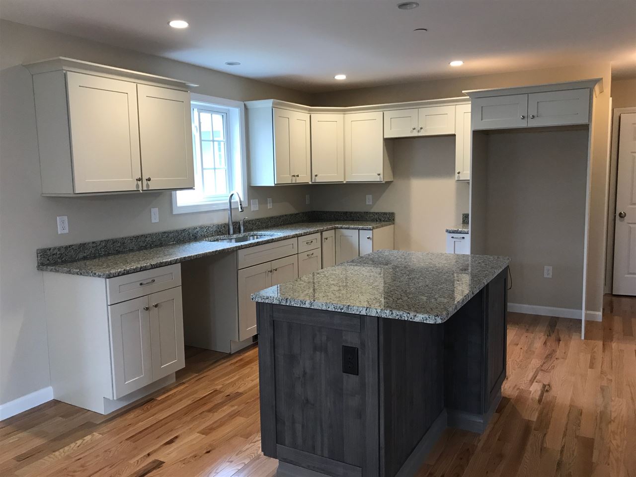 30 Violet Way, Unit 75 Loudon, NH 03307 - Photo 5 of 10 Gallery Image 5