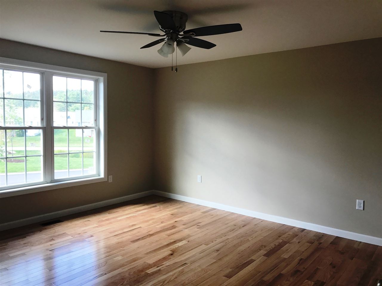30 Violet Way, Unit 75 Loudon, NH 03307 - Photo 8 of 10 Gallery Image 8