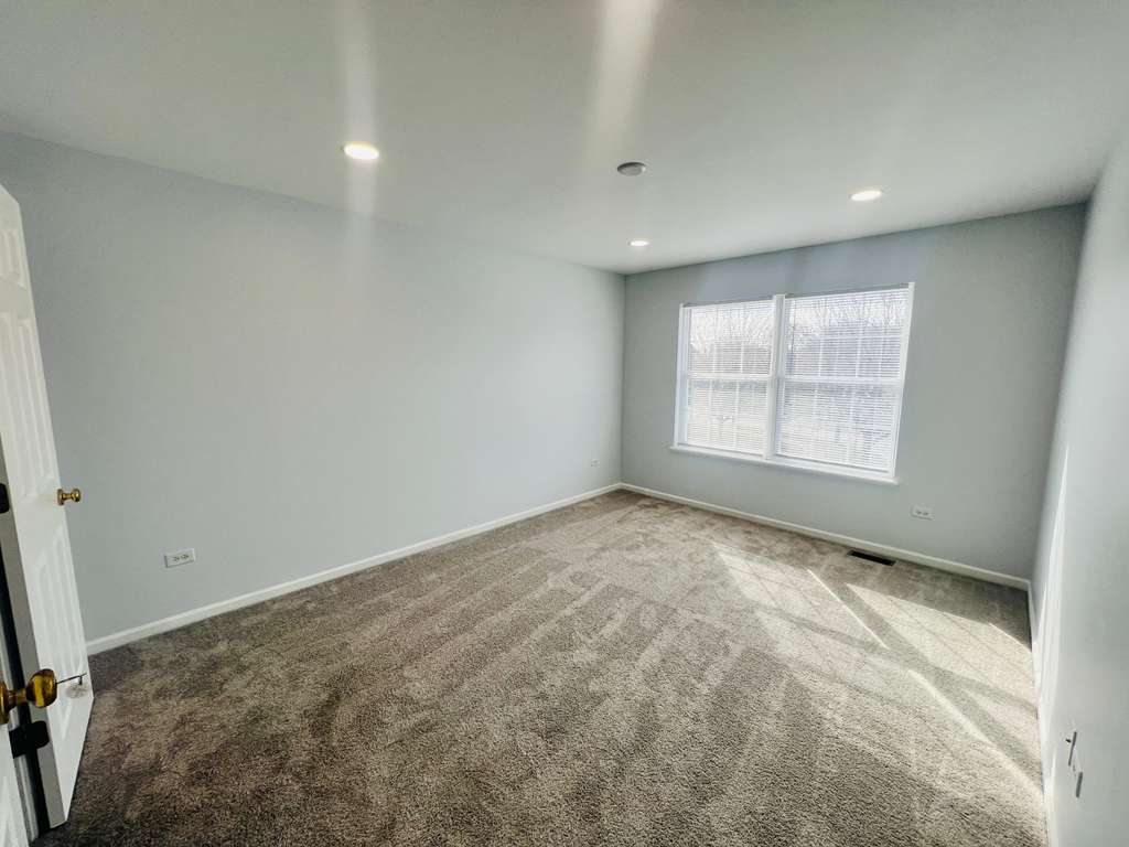 5 Player Court Bolingbrook, IL 60490 - Photo 31 of 42