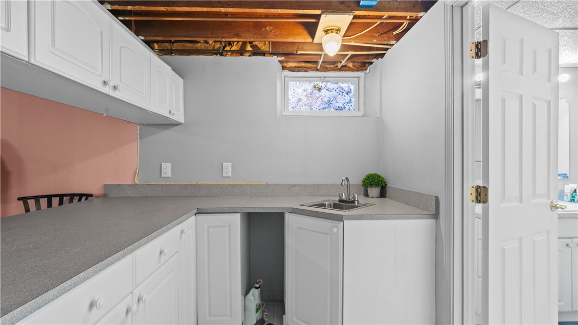 33 Dover Street Pawtucket, RI 02860 - Photo 24 of 35