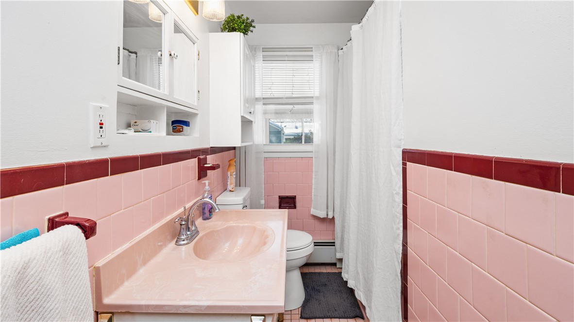 33 Dover Street Pawtucket, RI 02860 - Photo 10 of 35