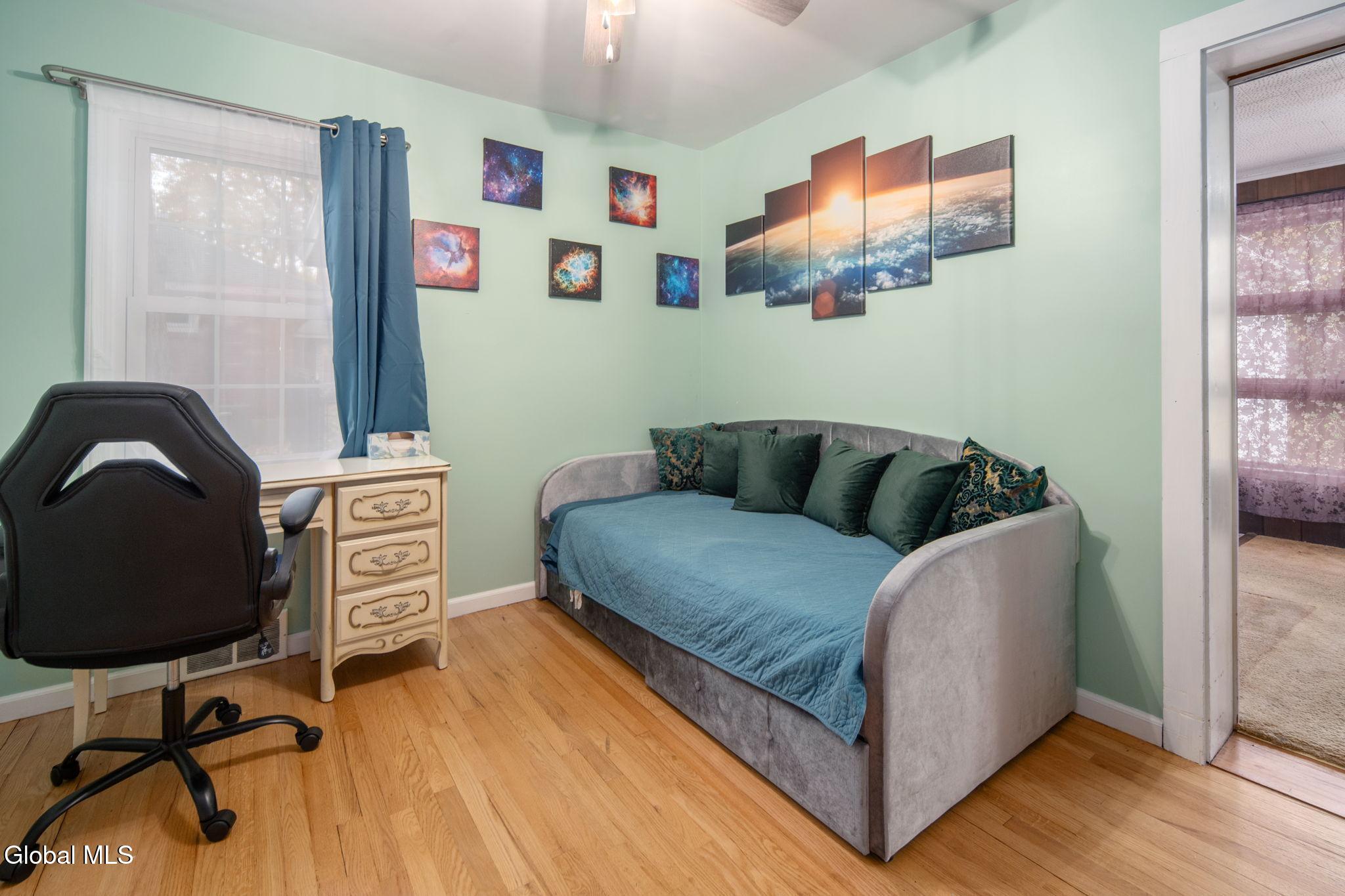 1356 Lexington Avenue Schenectady, NY 12309 - Photo 23 of 41 23