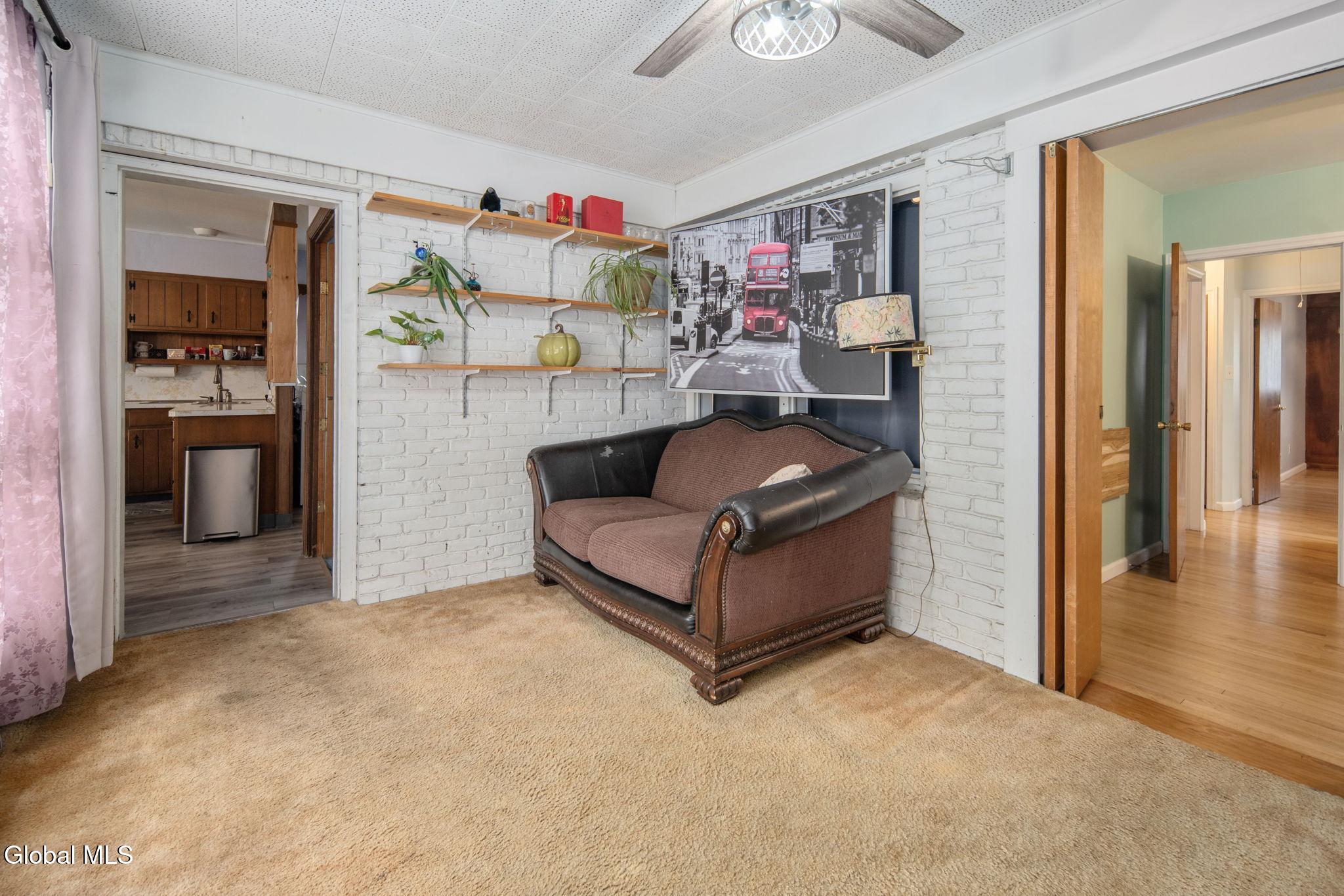 1356 Lexington Avenue Schenectady, NY 12309 - Photo 25 of 41 25