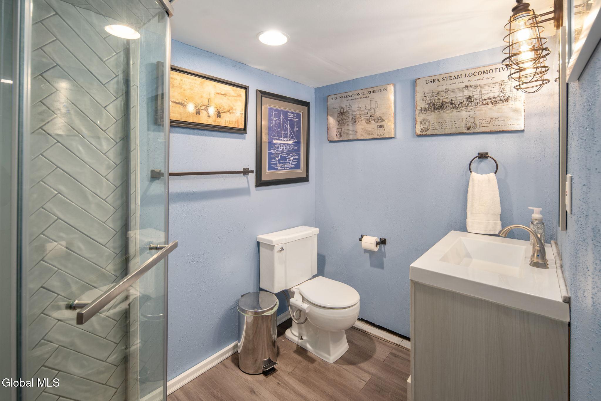 1356 Lexington Avenue Schenectady, NY 12309 - Photo 34 of 41 34