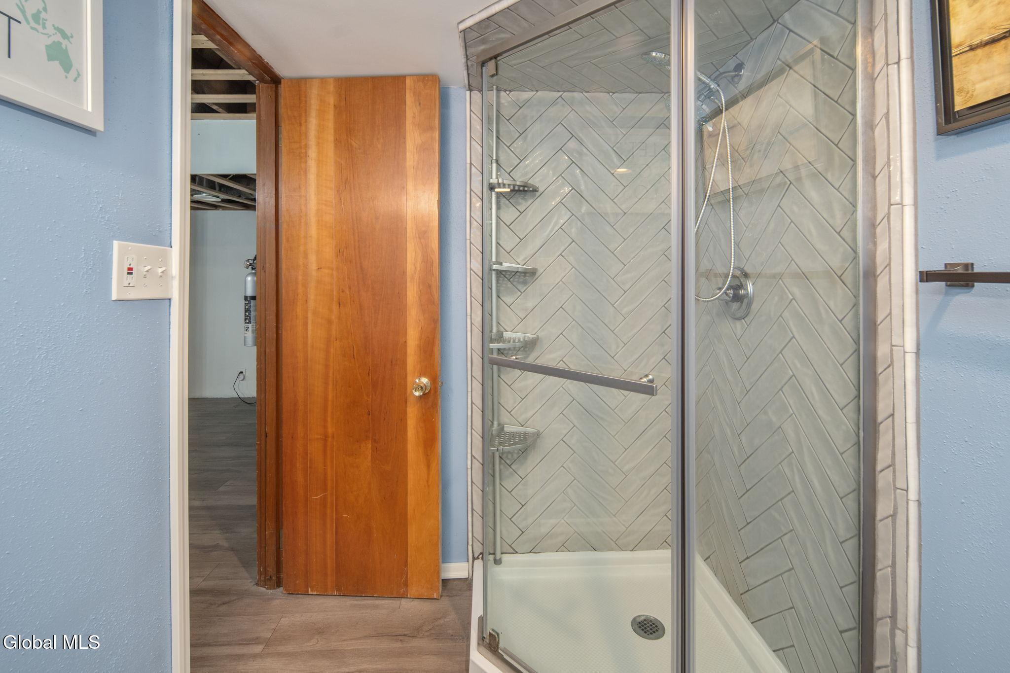 1356 Lexington Avenue Schenectady, NY 12309 - Photo 36 of 41 36