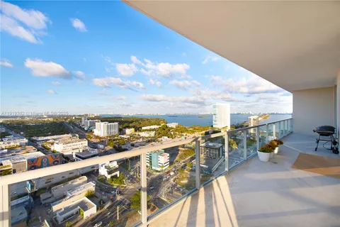 $850,000 | 3470 East Coast Avenue, Unit H2504, Miami, FL 33137