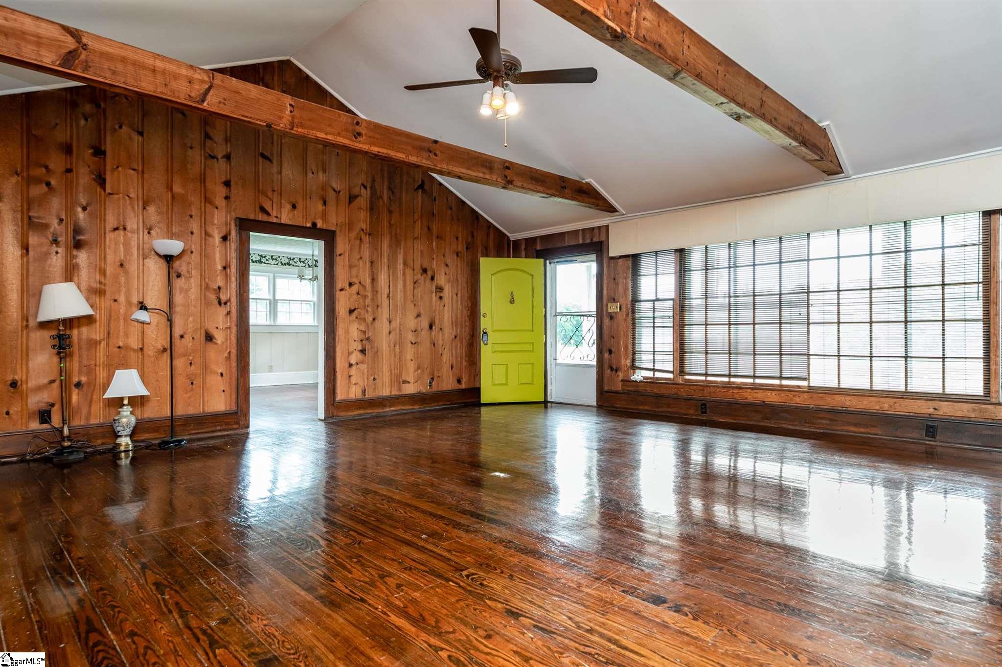 511 Roper Mountain Road Greenville, SC 29615 - Photo 5 of 25