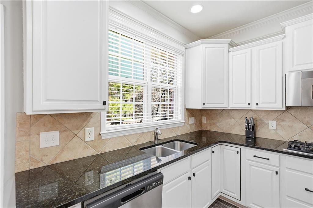 140 Edgewater Trail Canton, GA 30115 - Photo 13 of 54