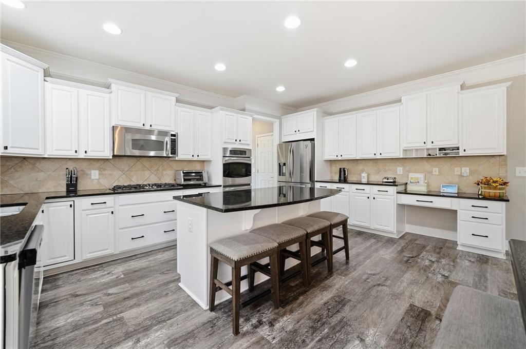 140 Edgewater Trail Canton, GA 30115 - Photo 9 of 54