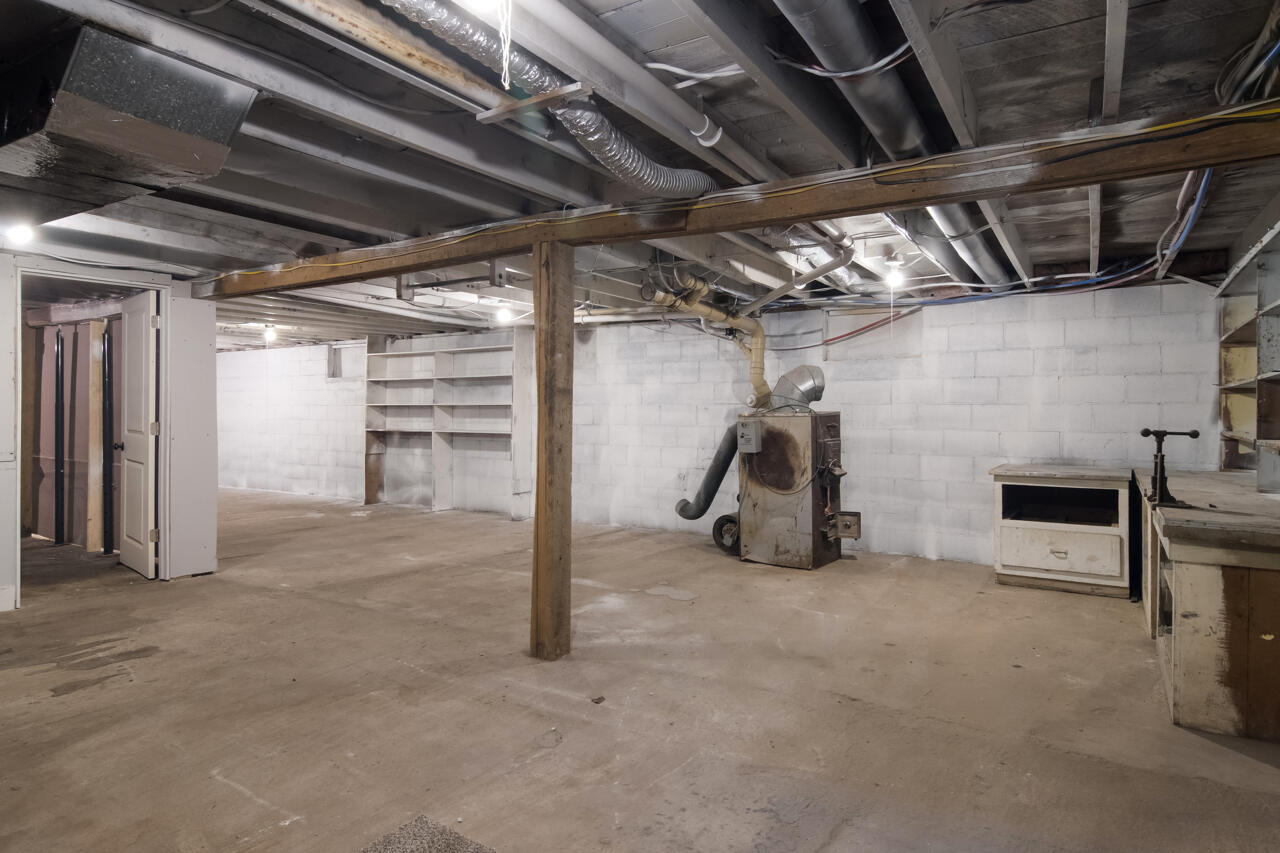 5498 Kast Road Benzonia, MI 49616 - Photo 25 of 34 31-Scene-33