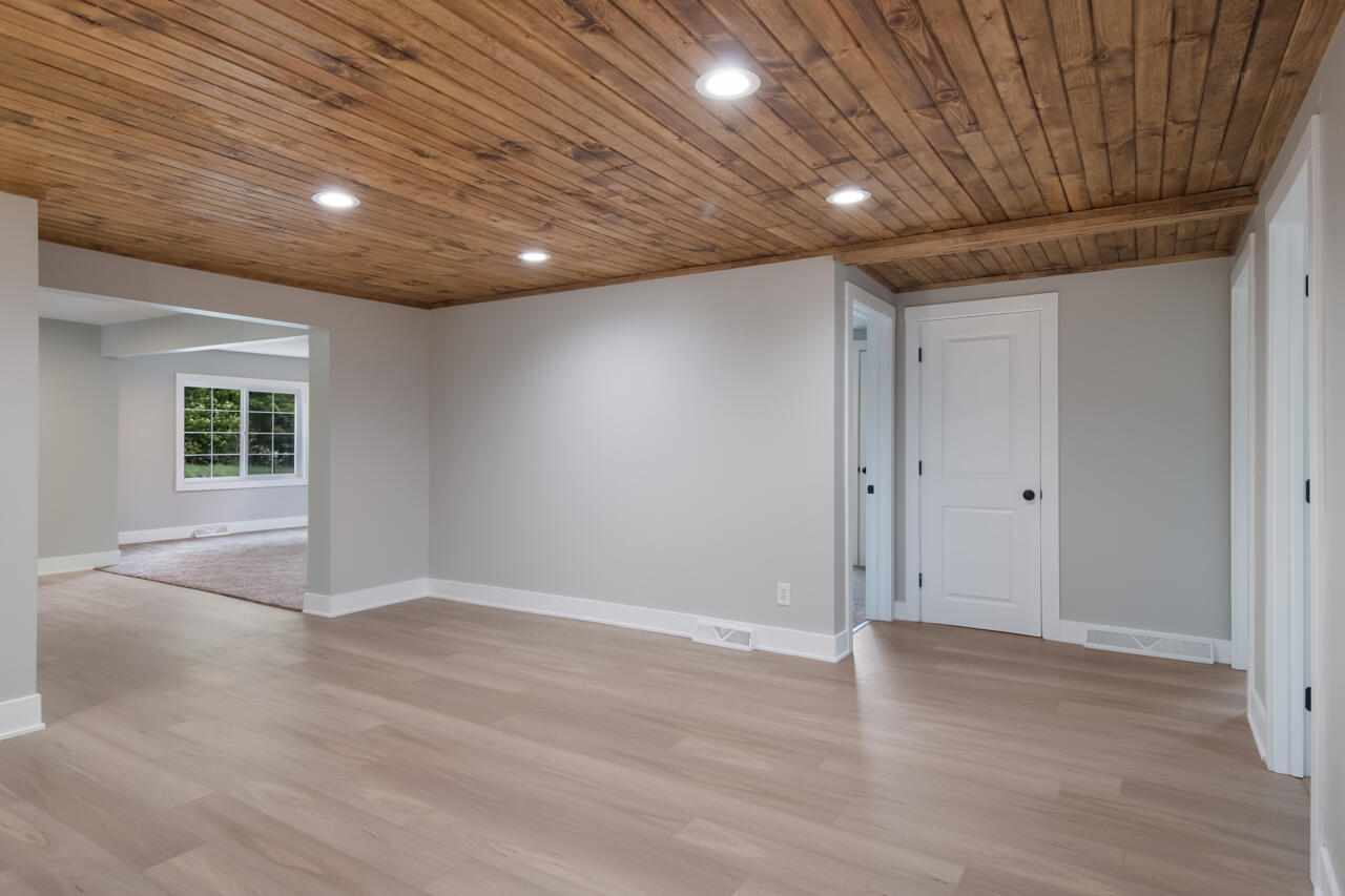 5498 Kast Road Benzonia, MI 49616 - Photo 10 of 34 16-Scene-18