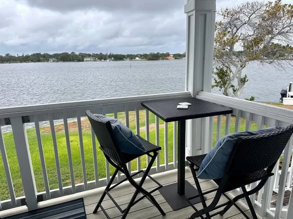 $2,000 | 5107 Salmon Drive Southeast, Unit C, St. Petersburg, FL 33705