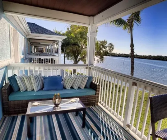 $2,000 | 5107 Salmon Drive Southeast, Unit C, St. Petersburg, FL 33705