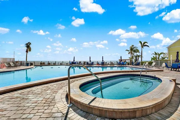 $2,000 | 5107 Salmon Drive Southeast, Unit C, St. Petersburg, FL 33705