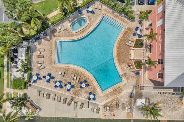 $2,000 | 5107 Salmon Drive Southeast, Unit C, St. Petersburg, FL 33705