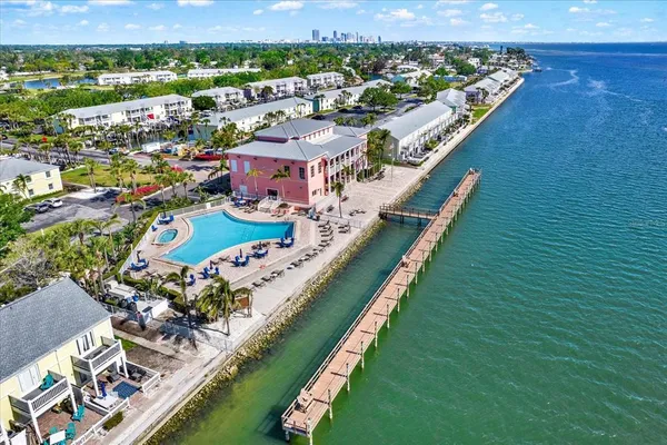 $2,000 | 5107 Salmon Drive Southeast, Unit C, St. Petersburg, FL 33705