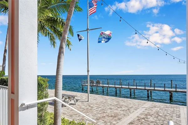$2,000 | 5107 Salmon Drive Southeast, Unit C, St. Petersburg, FL 33705