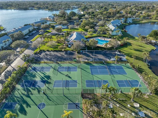 $2,000 | 5107 Salmon Drive Southeast, Unit C, St. Petersburg, FL 33705