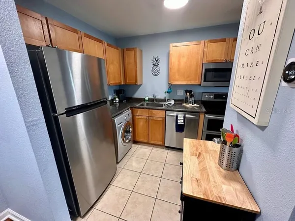 $2,000 | 5107 Salmon Drive Southeast, Unit C, St. Petersburg, FL 33705