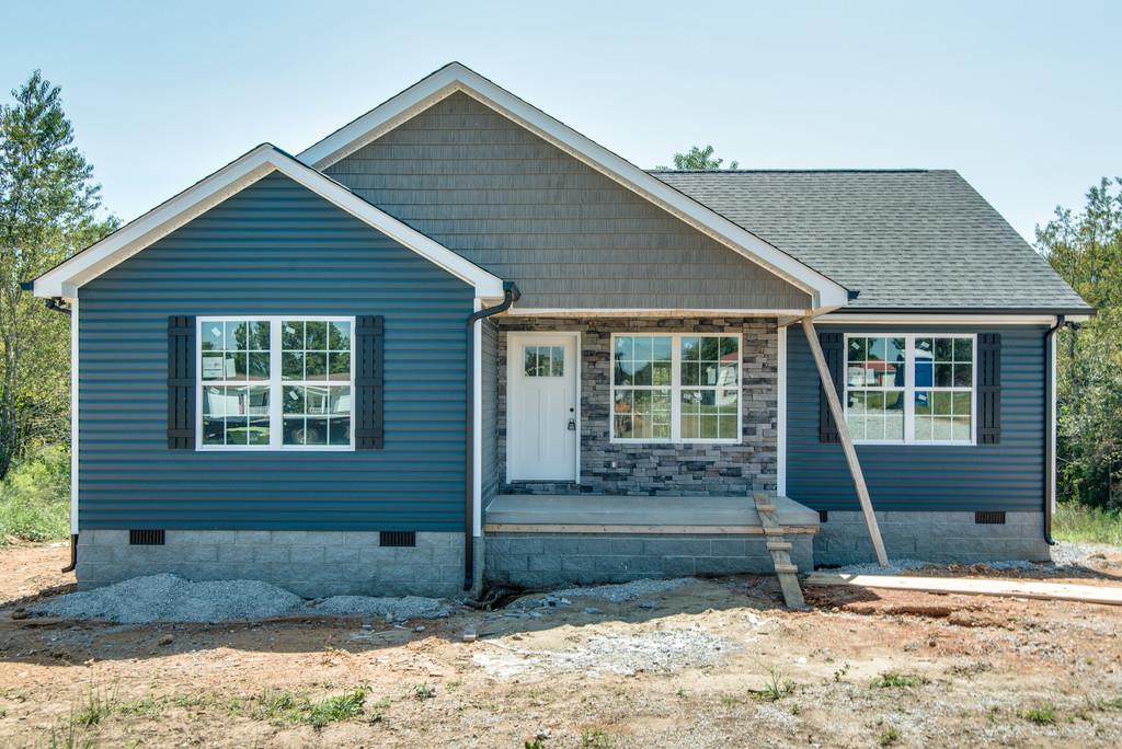 990 Hooper Road Charlotte, TN 37036 - Photo 1 of 23 Gallery Image 1