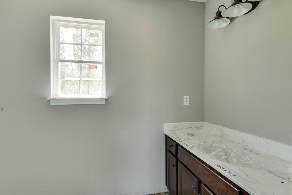 990 Hooper Road Charlotte, TN 37036 - Photo 15 of 23 Gallery Image 15