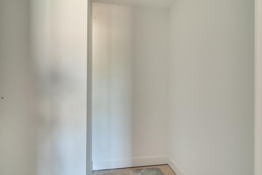 990 Hooper Road Charlotte, TN 37036 - Photo 16 of 23 Gallery Image 16