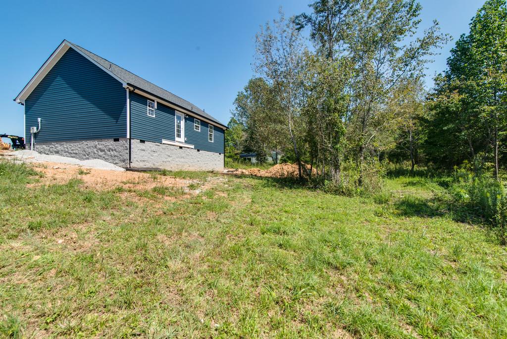990 Hooper Road Charlotte, TN 37036 - Photo 19 of 23 Gallery Image 19