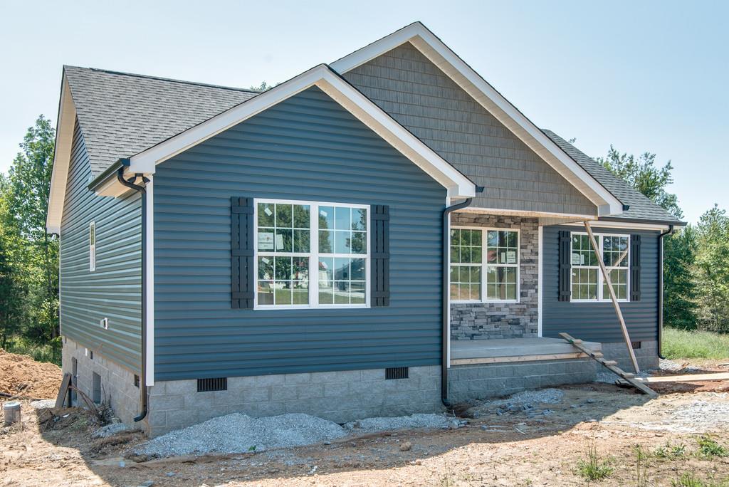 990 Hooper Road Charlotte, TN 37036 - Photo 5 of 23 Gallery Image 5