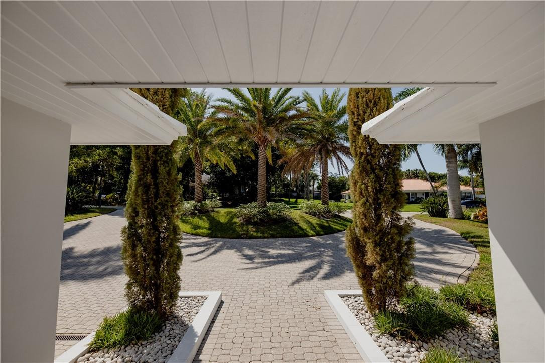18 East High Point Road Stuart, FL 34996 - Photo 6 of 76 Photo 6