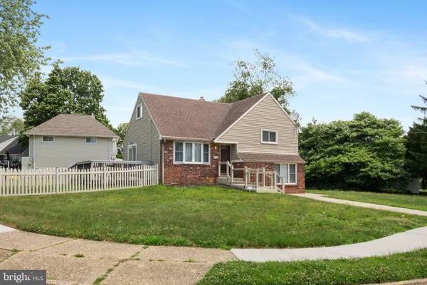 $354,900 | 301 San Pedro Drive, Glendora, NJ 08029