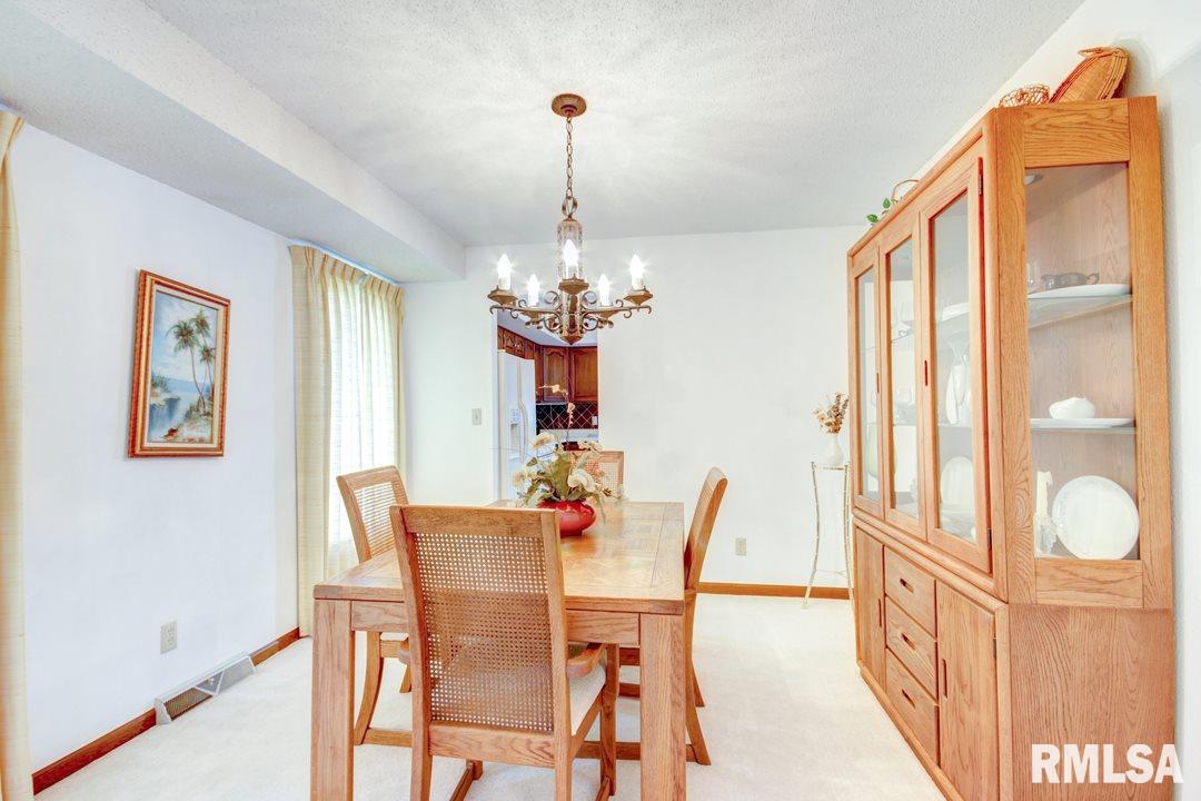 204 Oxford Road Springfield, IL 62704 - Photo 7 of 31