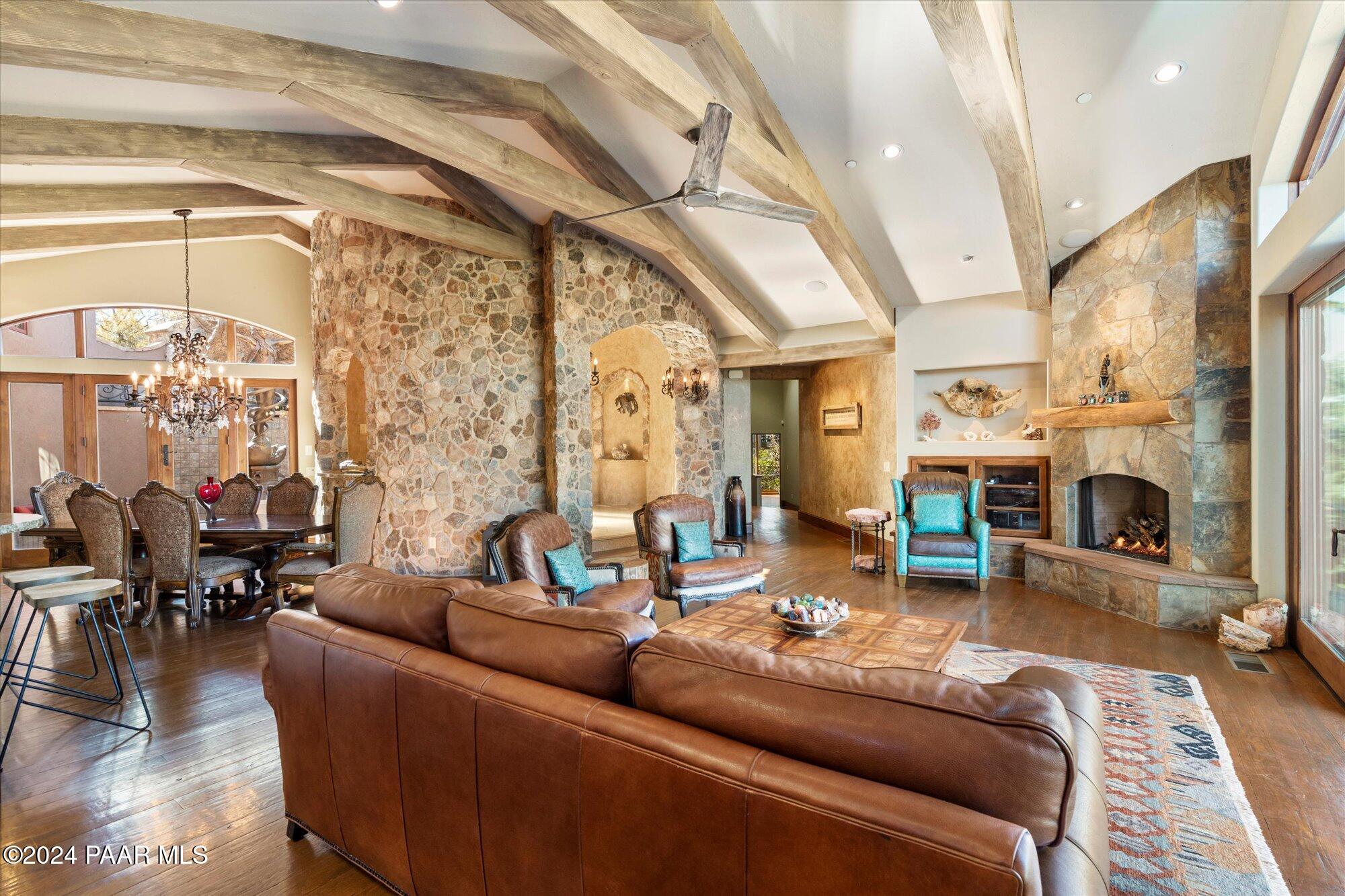 5 Mingus Mountain Road Sedona, AZ 86336 - Photo 16 of 89 16-Living Room