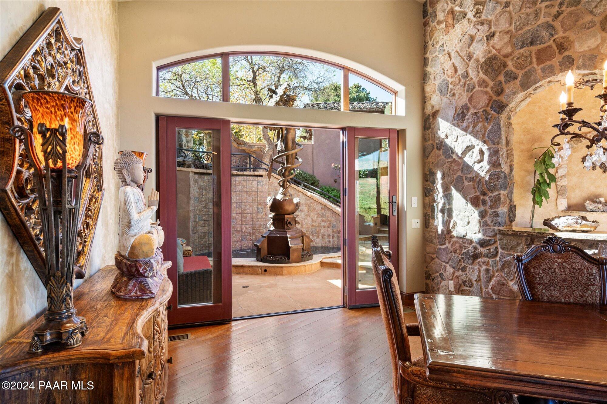 5 Mingus Mountain Road Sedona, AZ 86336 - Photo 35 of 89 35-Dining Room to Courtyard